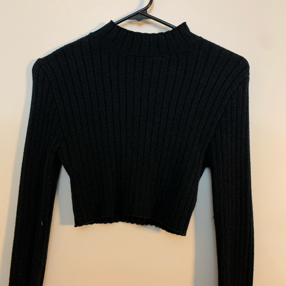 F21 Black Mock Neck Cropped Sweater